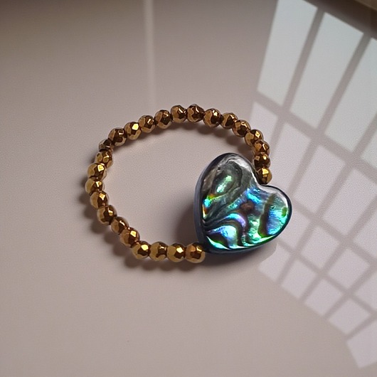 pierścionki elastyczne Serduszko - pierścionek : muszla PAUA , hematyt