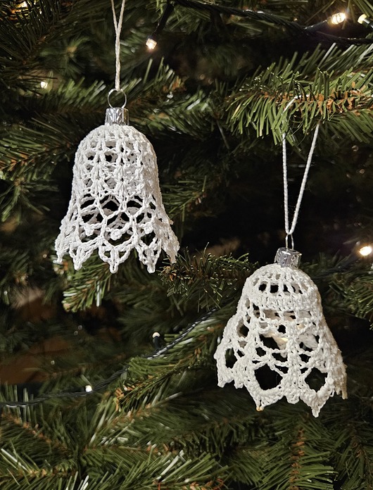 ozdoby choinkowe Zestaw 2 ozdób na choinkę - szydełkowe dzwoneczki