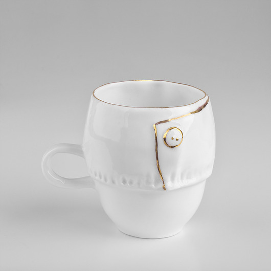 kubki i filiżanki Porcelanowa Filiżanka w Ubranku