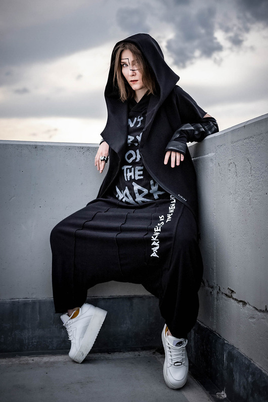 spodnie dresowe damskie Czarne spodnie letnie  unisex KAZE