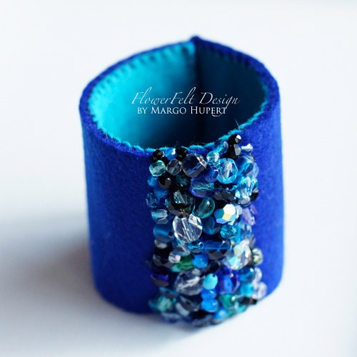 Blue crystal  bracelet FlowerFelt Design