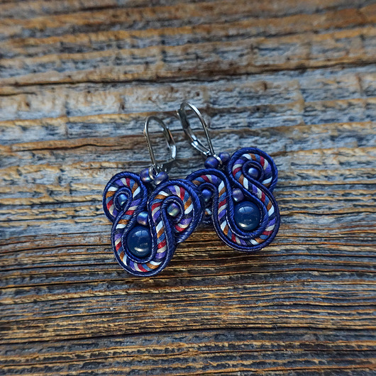 kolczyki soutache Malutkie  granatowe kolczyki sutasz