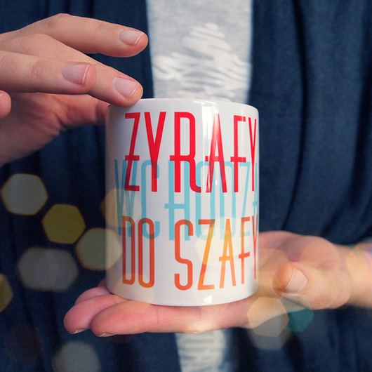 Żyrafy wchodzą do szafy Kubek ONE MUG A DAY