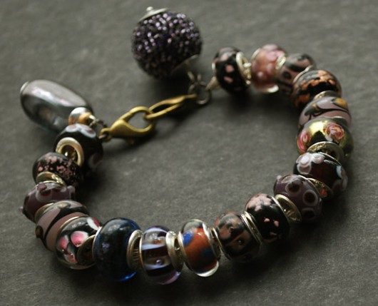 Wild berry - bransoletka Buy or Die