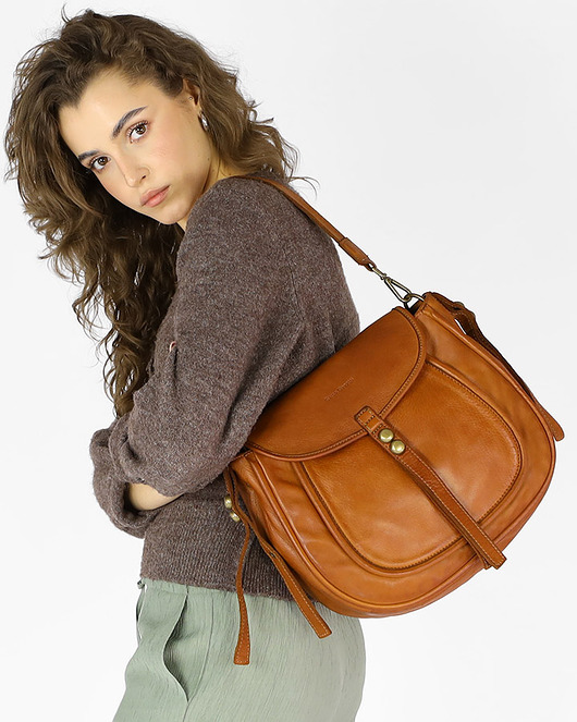 torby na ramię Torebka classic saddle bag ze skóry naturalnej na ramie brąz camel