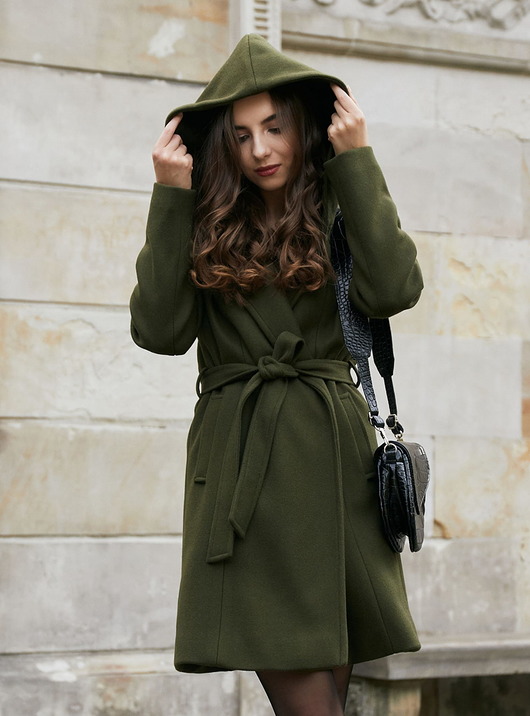 marynarki damskie PŁASZCZ DAMSKI Z KAPTUREM zielony