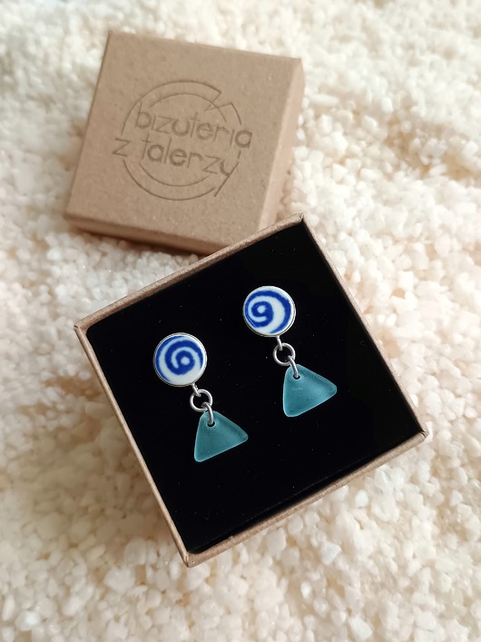 kolczyki ceramiczne Kolczyki ceramiczne Bolesławiec + szkło z morza