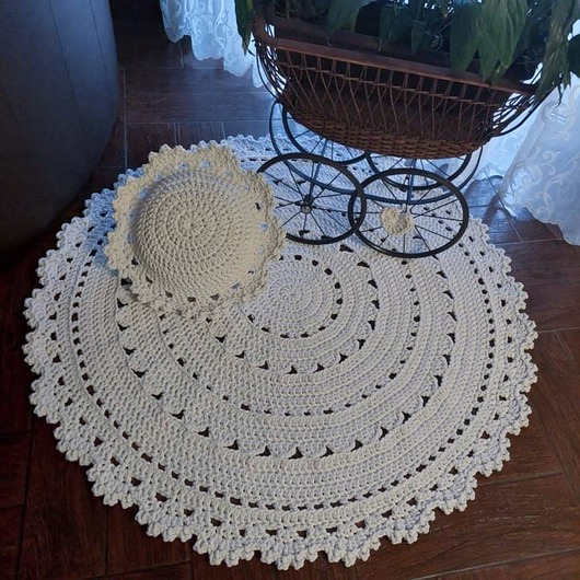 dywany Komplet - dywan 130cm + poduszka 40cm