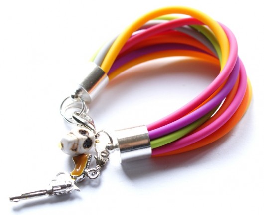 Rubber glam- Gun Republika jewelry