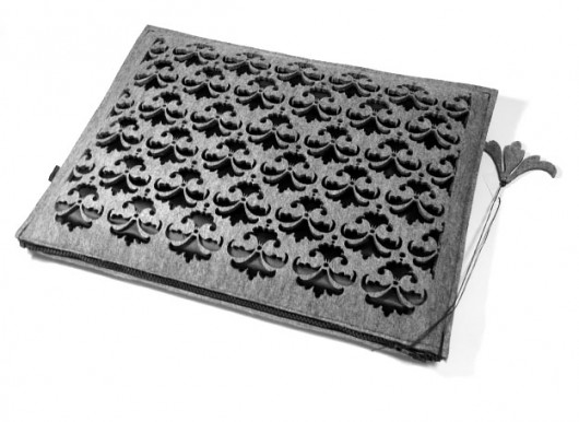 ażurowy na laptopa felt label