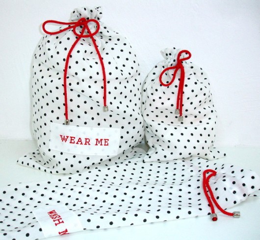 Mini Polka Dot - biało czerwona metka by traczka