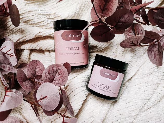 świece zapachowe Świeca sojowa DREAM 120 ml mango, geranium, szałwia CALMA