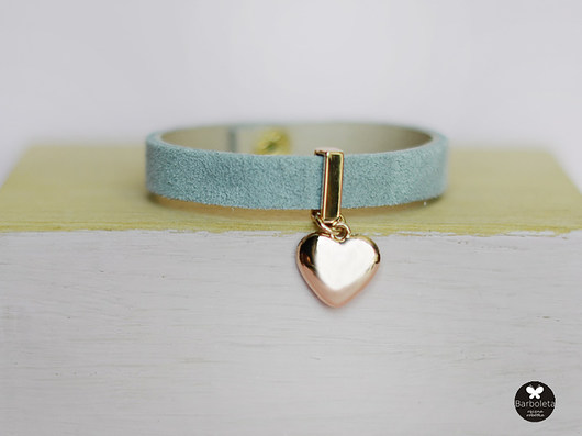light grey heart love barboleta
