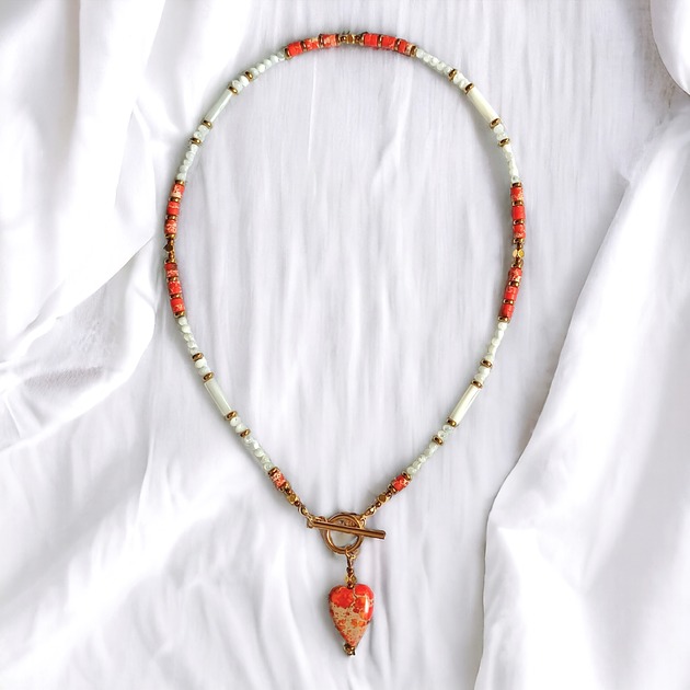 chokery LIMITOWANY NASZYJNIK z sercem : muszla, hematyt, jaspis cesarski