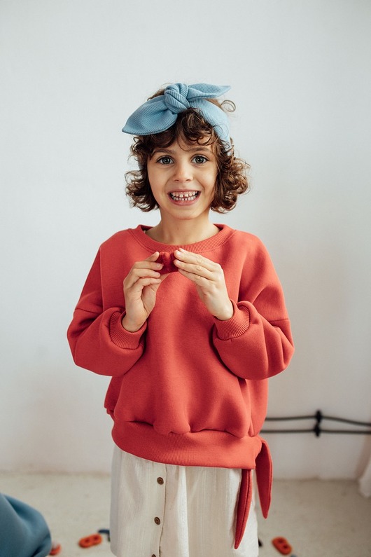 bluzy dla dziewczynki Bluza Oversize MALINOWY KRÓLIK Z USZAMI