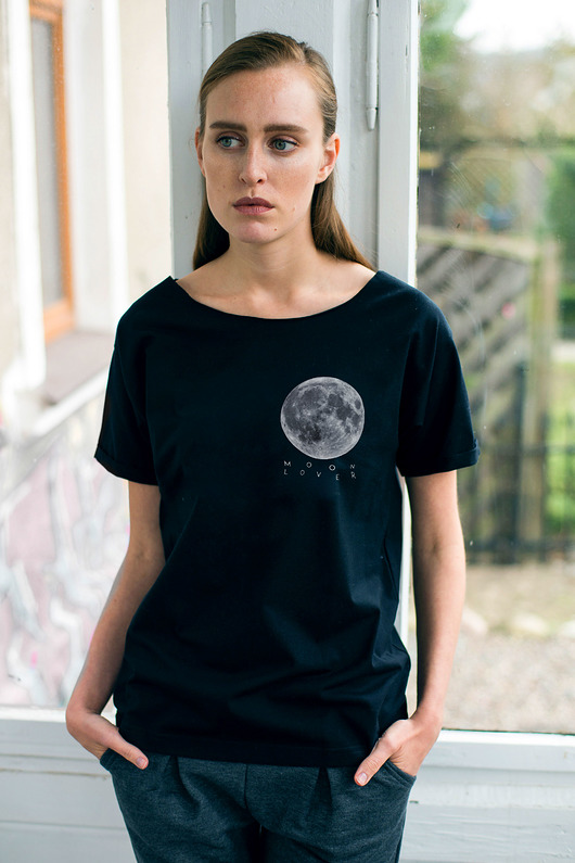 MOON LOVER Oversize t-shirt GAU great as You