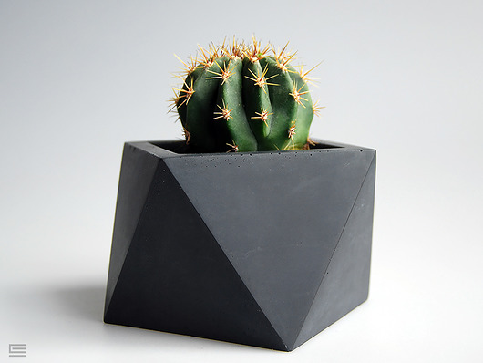 Doniczka betonowa Ikosahedron 2 MANUFAKTURA BETONU