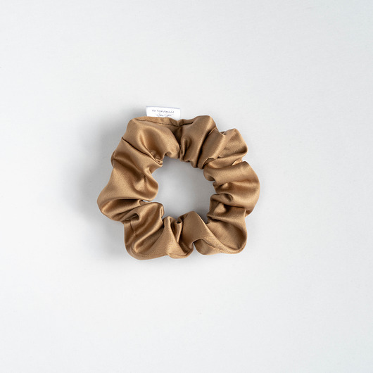 Scrunchie SATIN CARAMEL wu handmade