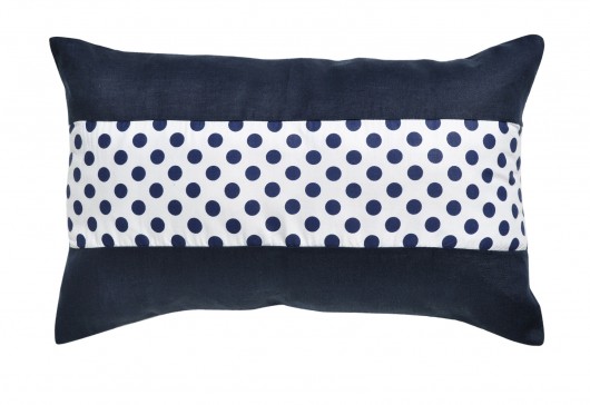 Poduszka w granatowe grochy 30x50 MOODI