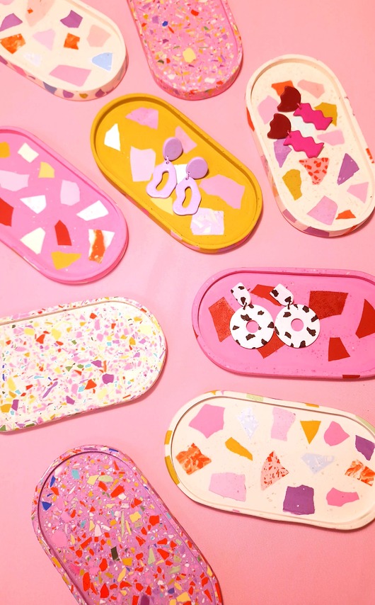 pojemniki na biżuterię Podstawka owalna, kolorowe lastryko, mała taca, różowa, bordowa