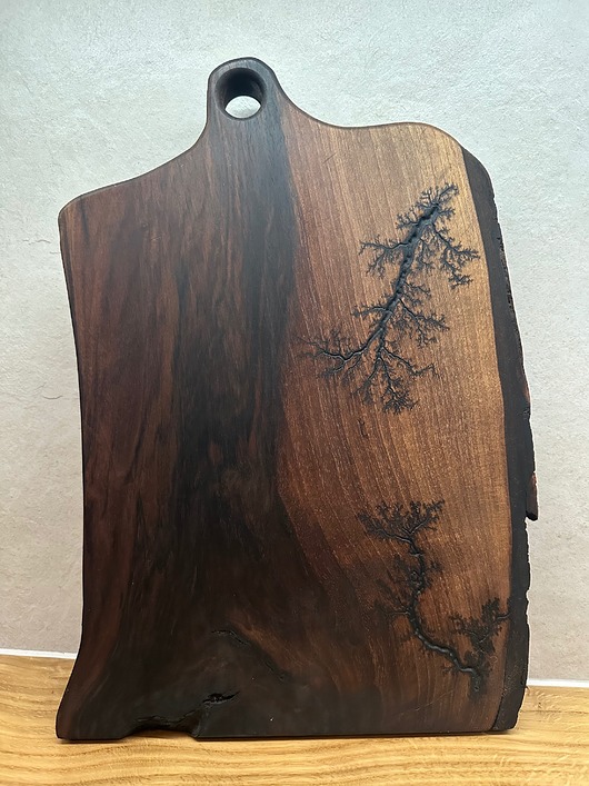 deski do krojenia i tace Drewniana deska z orzecha włoskiego