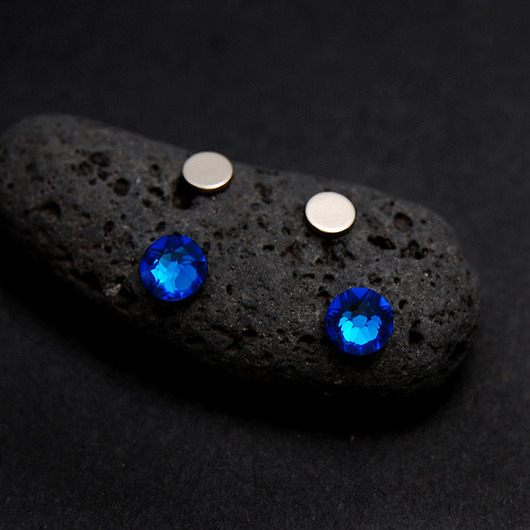 Kryształy Swarovski Capri Blue klipsy magnetyczn MAREMI Jewelry