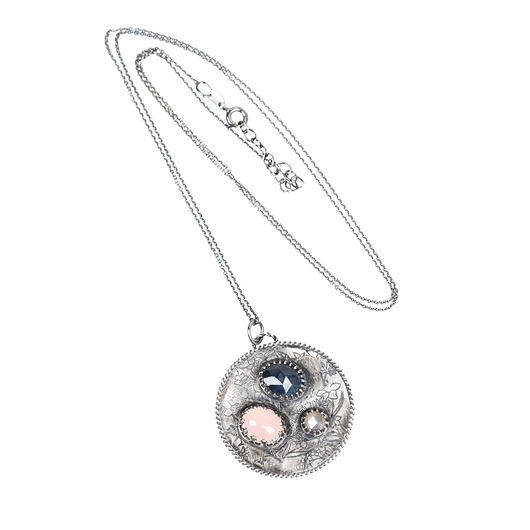srebrne naszyjniki Srebrny medalion z szafirem, kwarcem różowym i kamieniem księzycowym
