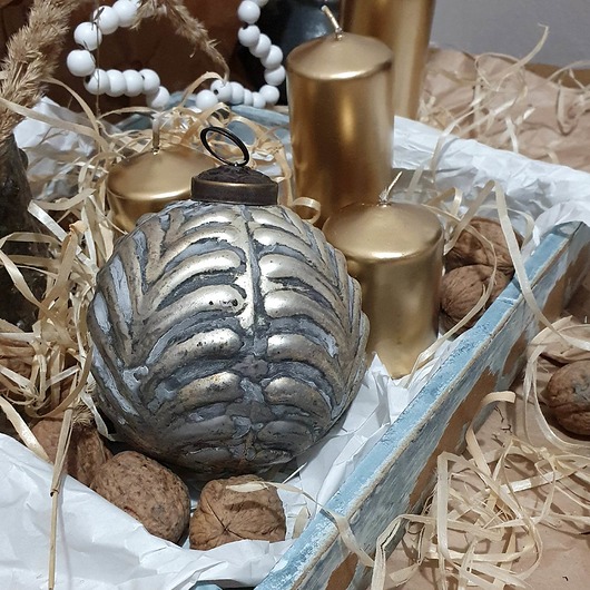 ozdoby choinkowe Bombka  złota 10cm rustykalna rustykalna