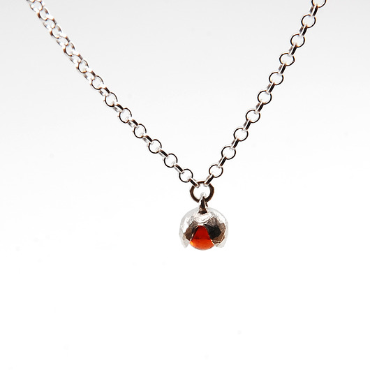 srebrne naszyjniki Srebrny naszyjnik z bursztynem mini KONWALIA