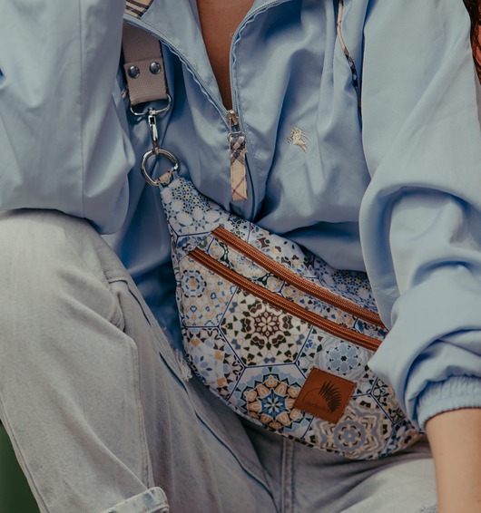 saszetka nerka Nerka z wodoodpornego, drukowanego poliestru, wzór heksagony