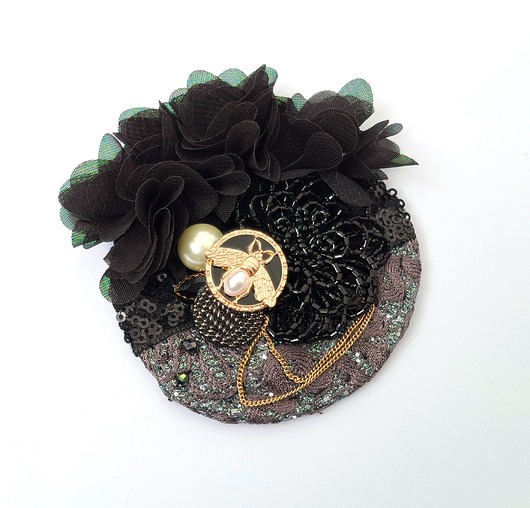 broszki Black Dhalia broszka