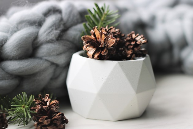 Doniczka z betonu KULKA WHITE, świecznik SBN Design