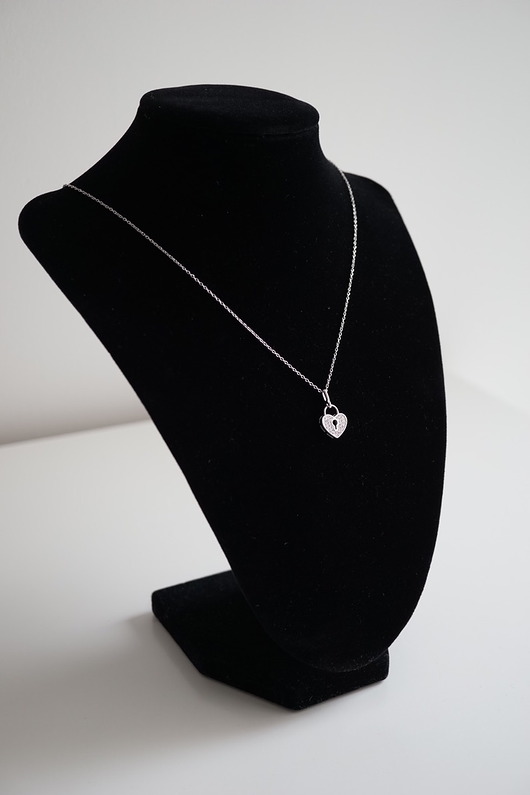 Srebrny naszyjnik z serduszkiem-kłódką VENA Jewellery