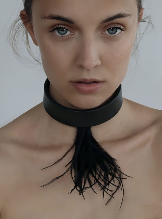 chokery CHOKER skóra naturalna czarny strusie piora naszyjnik boho