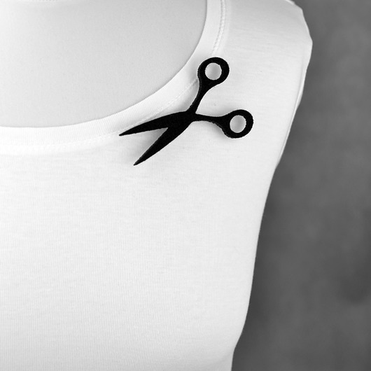 FeltLongScissors felt label