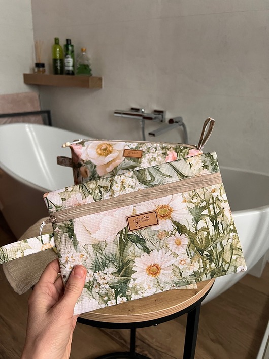 kosmetyczki Komplet 3 kosmetyczek - praktyczny prezent dla niej