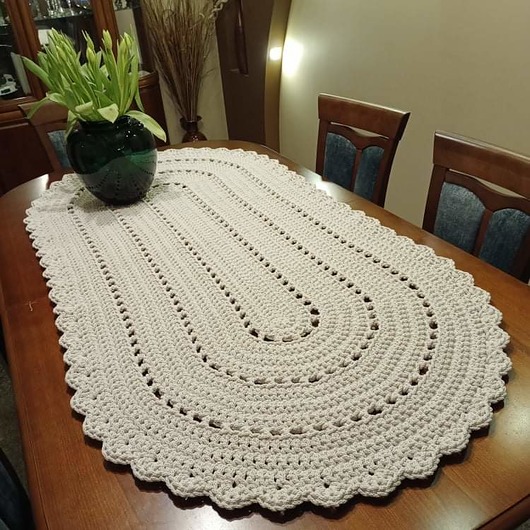 obrusy i serwetki Bieżnik owalny szydełkowy 80cmx160cm