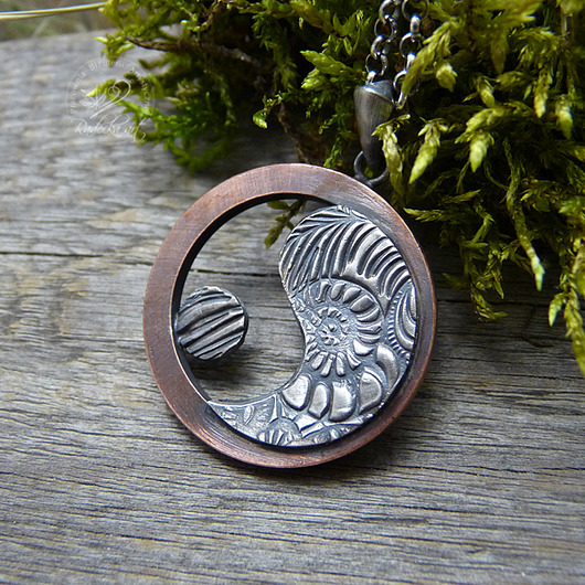 Two Sided - Yin Yang - Pendant Radecka art