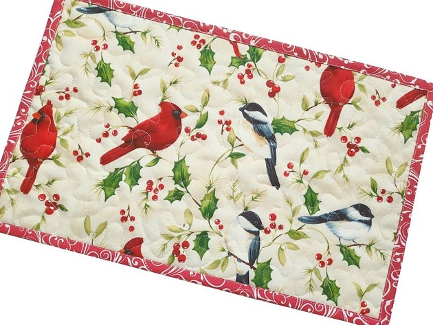 Cardinal Christmas  -mata, obrusik Gazynia