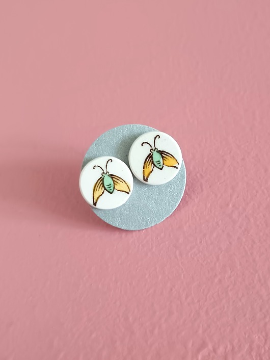 kolczyki ceramiczne Kolczyki ceramiczne w muchy