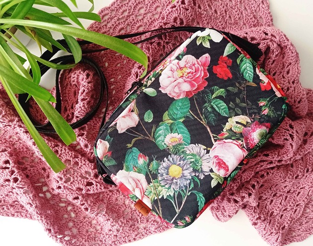 torby na ramię Torebka box róże