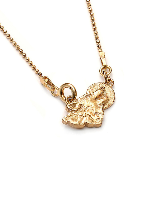 wisiory Wilk z księżycem amulet ze złoconego srebra