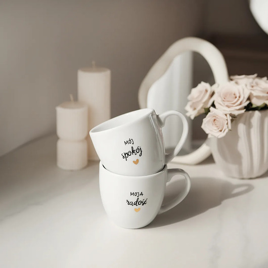 kubki Zestaw 2 białych kubków porcelanowych 300 ml - motyw złotego serca z napisami