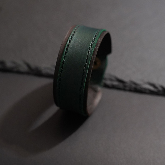 biżuteria męska Skórzana bransoletka - szyta, zieleń i czekolada