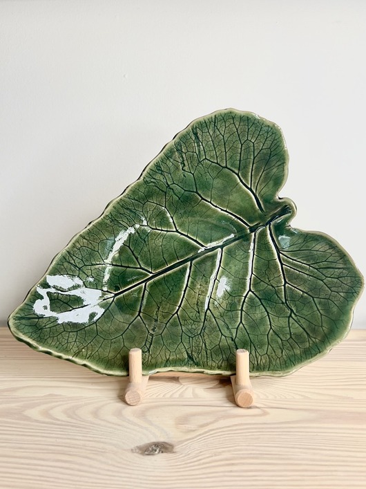 patery i talerze Liść łopianu #3 - ceramiczny talerzyk/patera