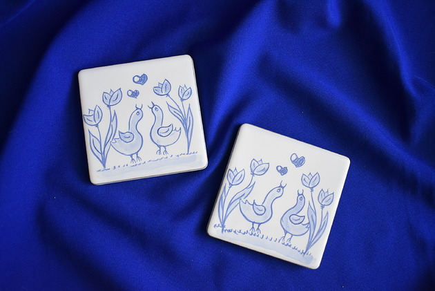 podkładki do kuchni Kafle ręcznie malowane- Rustykalne podkładki kurki kobaltowe