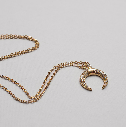 złote naszyjniki Wysadzany cyrkoniami Micro Pave naszyjnik z ksieżycem.