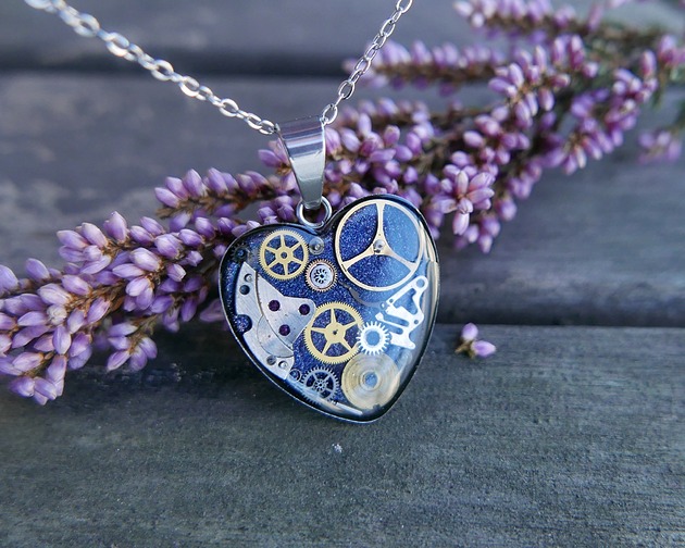 wisiory Mechaniczne serce 16