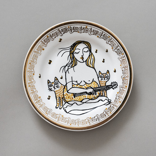 dodatki - różne Talerzyk - dziewczyna z gitarą