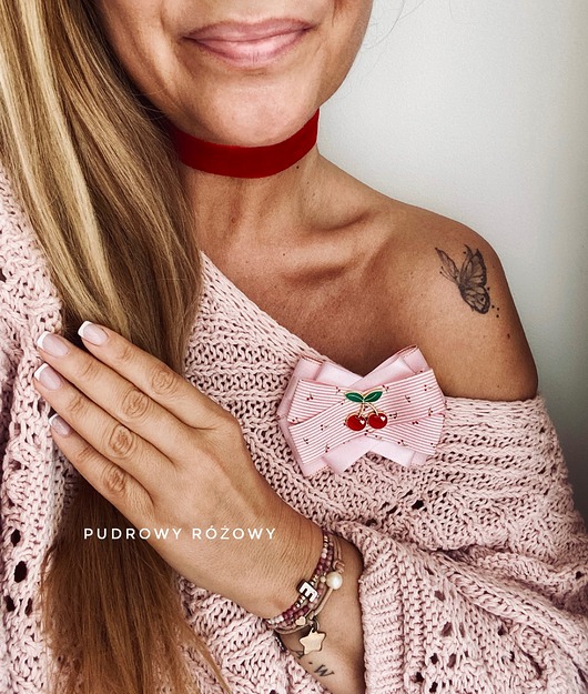 broszki Brosza z kolekcji z wisienkami z ozdobą  Wiśnia